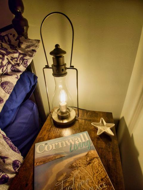 Knocker Cottage: Cozy 3-Bedroom Retreat Near Beaches Camborne Exterior photo