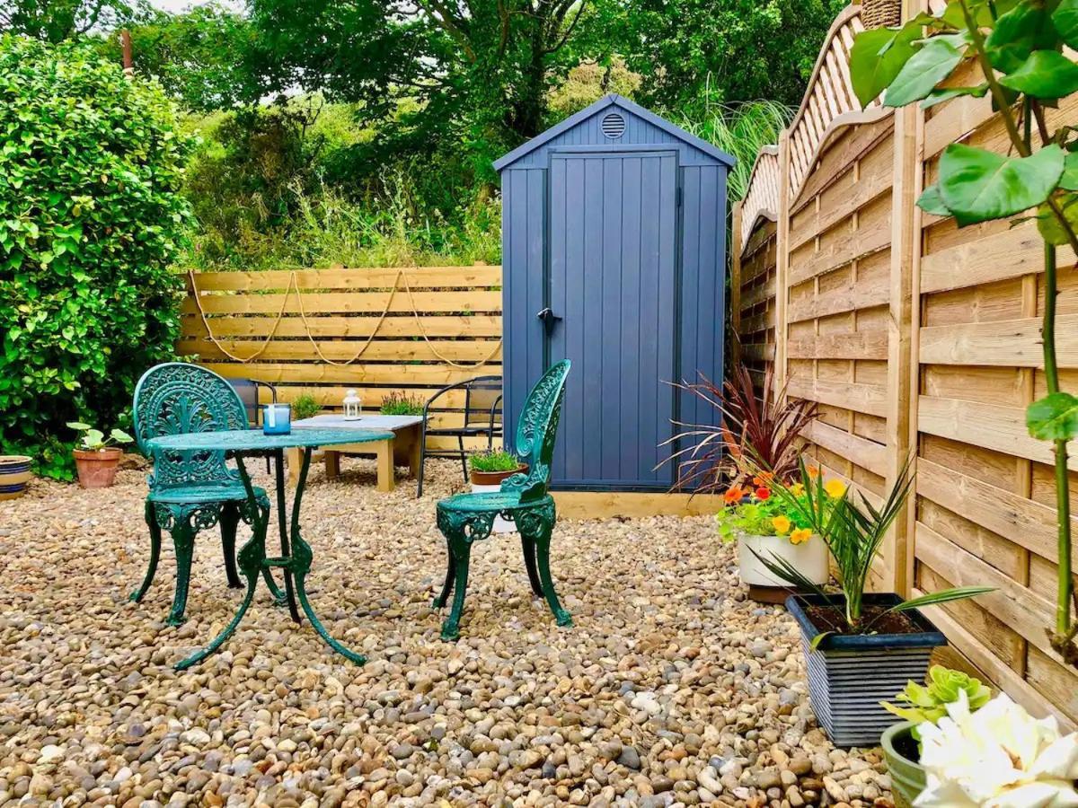 Knocker Cottage: Cozy 3-Bedroom Retreat Near Beaches Camborne Exterior photo